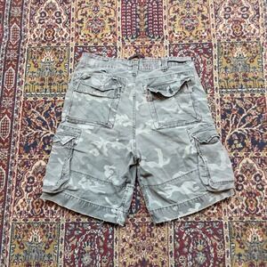 VTG 00s Levis Grey Camo Cargo Shorts Distressed Utility Multi Pocket Size 34